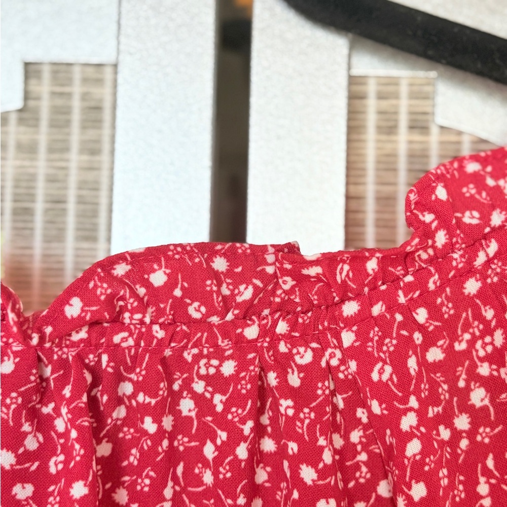 NWT Elegant Red Floral Blouse for Women - Picture 9 of 9
